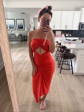 Amlynn Vega Orange Maxi Dress